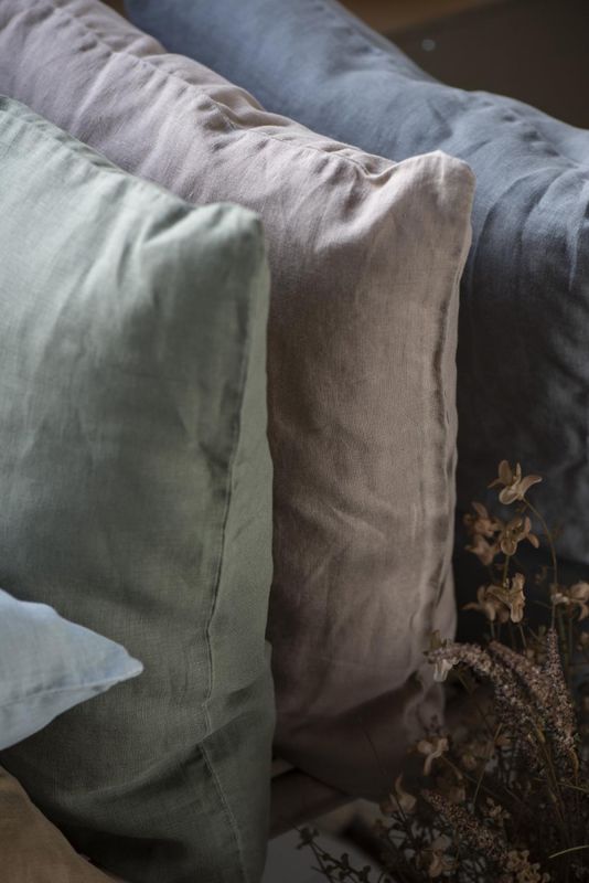 Putetrekk i Lin - Burned Rose | Ib Laursen