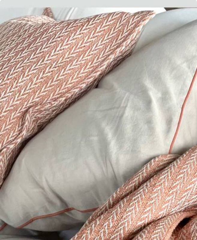 Pure linen deep orange 50x50
